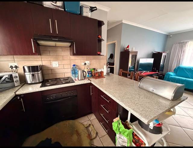 2 BEDROOM TOWNHOUSE FOR SALE IN RIVERSDALE